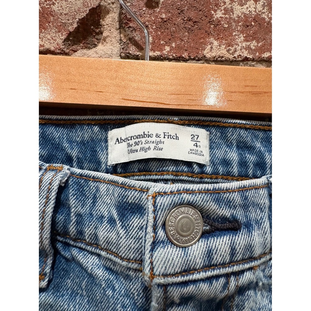 Abercrombie & Fitch The 90s Straight Ultra High Rise Distressed Jeans 27/4R - Picture 4 of 8